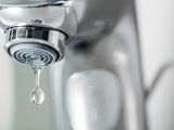 Máy lọc nước bị rỉ nước ra ngoài, 5 nguyên nhân và cách khắc phục lỗi 