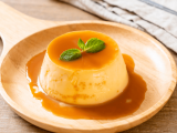 Cách làm chi tiết cách làm bánh Flan bằng lò vi sóng
