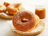 Hướng dẫn làm bánh donut bằng chảo chống dính
