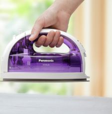 Bàn Ủi Hơi Nước Không Dây Panasonic NI-WL30VRA