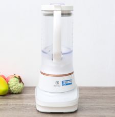 Máy xay sinh tố Electrolux E7TB1-50CW