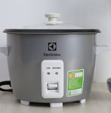 Nồi cơm điện Electrolux 1.8 lít ERC1800