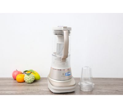 Máy xay sinh tố Electrolux E7TB1 84SM